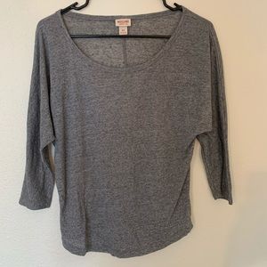 Mossimo Light-weight Quarter Sleeve shirt